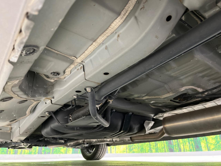 2015 Honda N-BOX CUSTOM DBA-JF1 (UW-69f066ea4b770)[18]