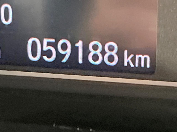 2018 Honda N-BOX CUSTOM DBA-JF3 (UW-69f066ec2a110)[2]