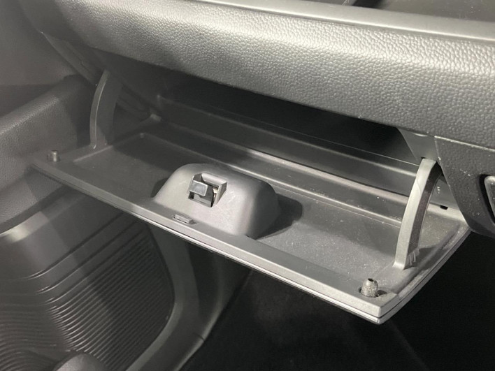 2018 Honda N-BOX CUSTOM DBA-JF3 (UW-69f066ec2a110)[5]