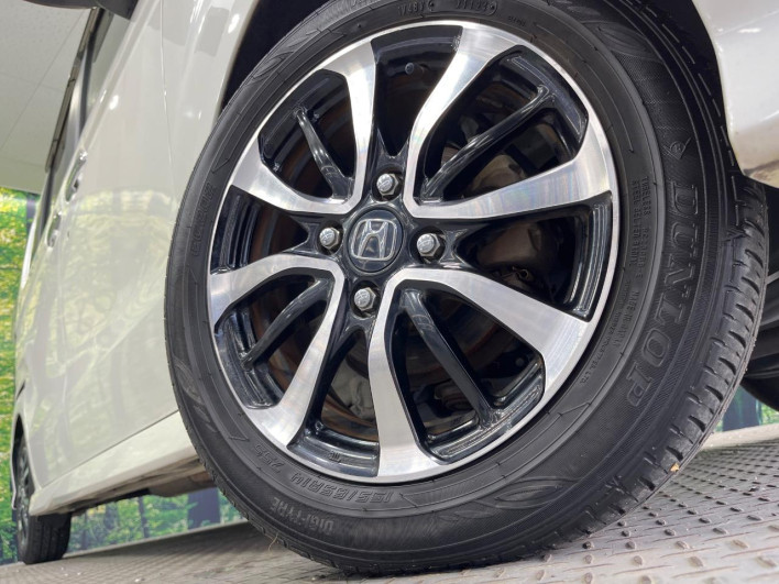 2018 Honda N-BOX CUSTOM DBA-JF3 (UW-69f066ec2a110)[19]