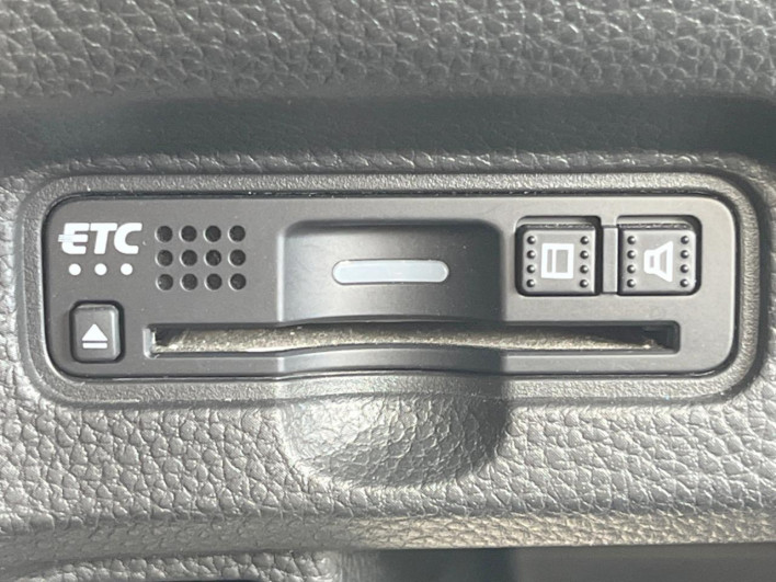 2018 Honda N-BOX CUSTOM DBA-JF3 (UW-69f066ed1e57c)[15]