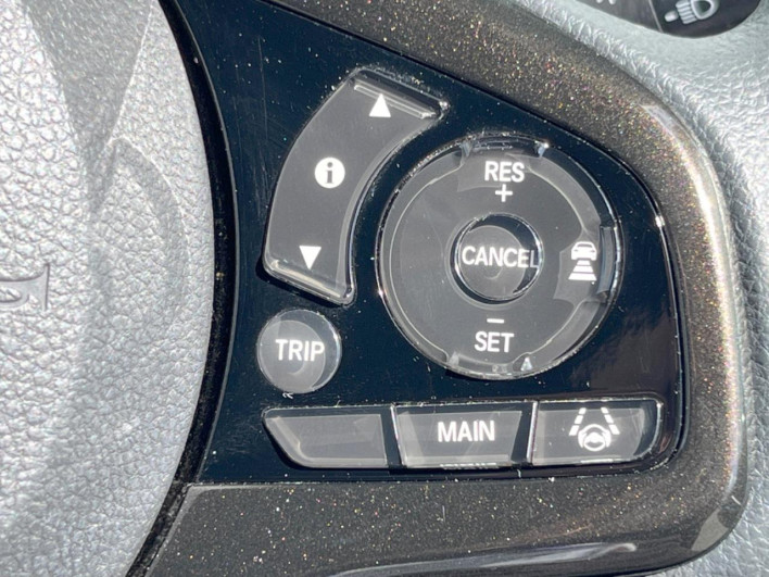 2018 Honda N-BOX CUSTOM DBA-JF3 (UW-69f066ed1e57c)[13]