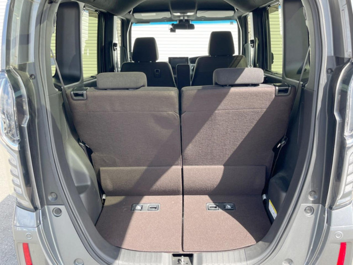 2018 Honda N-BOX CUSTOM DBA-JF3 (UW-69f066ed1e57c)[2]