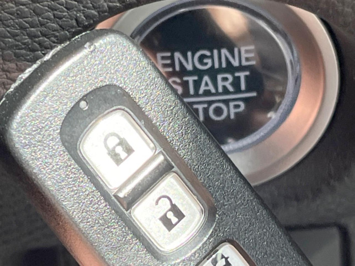 2018 Honda N-BOX CUSTOM DBA-JF3 (UW-69f066ed1e57c)[9]