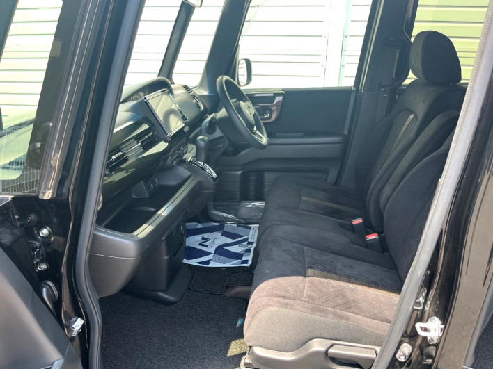 2019 Honda N-BOX CUSTOM DBA-JF3 (UW-69f066ee0ad11)[21]