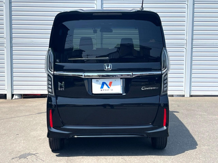 2019 Honda N-BOX CUSTOM DBA-JF3 (UW-69f066ee0ad11)[27]