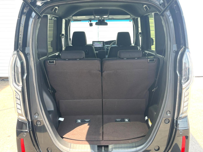 2019 Honda N-BOX CUSTOM DBA-JF3 (UW-69f066ee0ad11)[28]