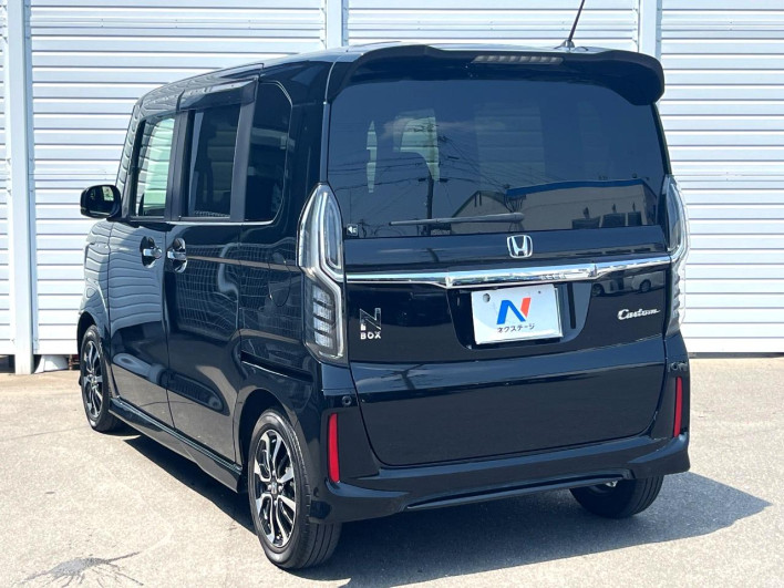 2019 Honda N-BOX CUSTOM DBA-JF3 (UW-69f066ee0ad11)[26]