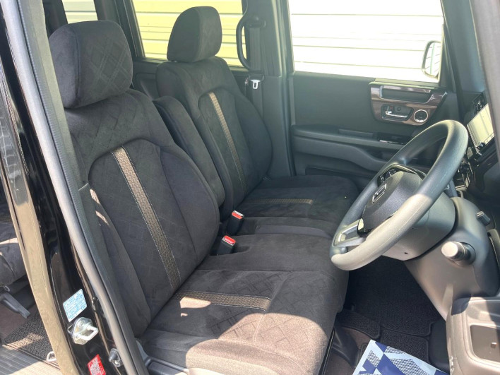 2019 Honda N-BOX CUSTOM DBA-JF3 (UW-69f066ee0ad11)[17]