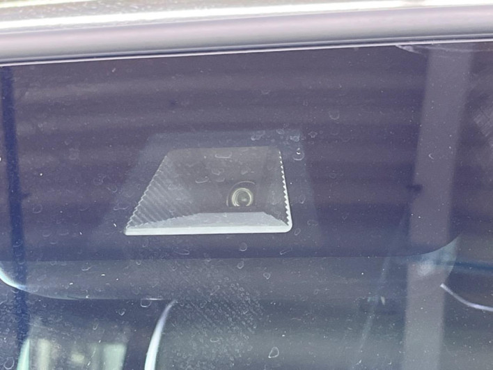 2017 Honda N-BOX CUSTOM DBA-JF3 (UW-69f066f027881)[25]