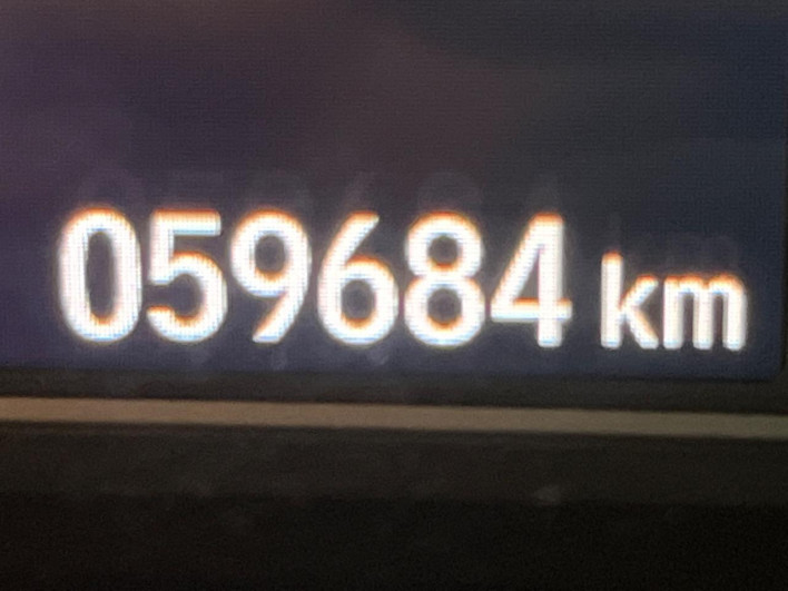 2017 Honda N-BOX CUSTOM DBA-JF3 (UW-69f066f027881)[2]