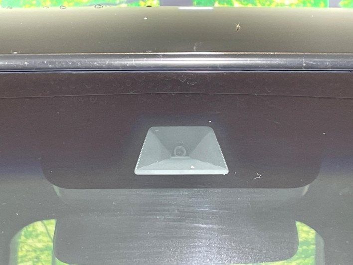 2017 Honda N-BOX CUSTOM DBA-JF3 (UW-69f066f031356)[5]