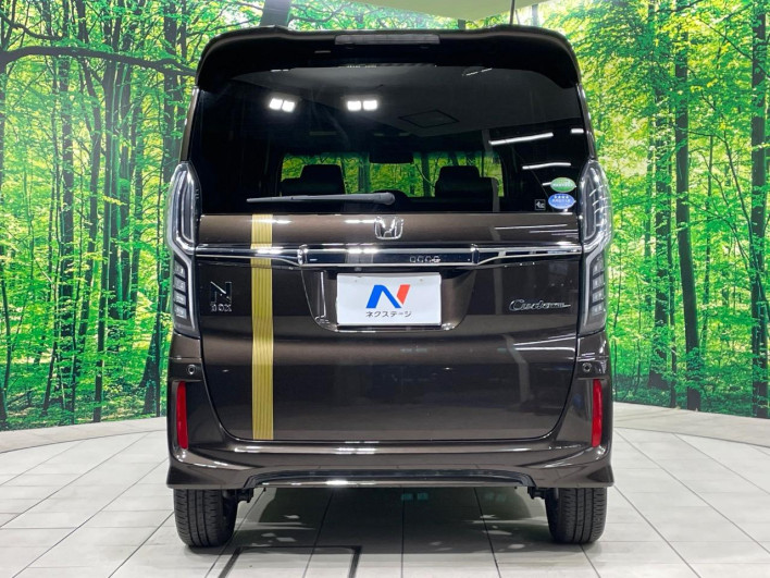 2017 Honda N-BOX CUSTOM DBA-JF3 (UW-69f066f031356)[23]