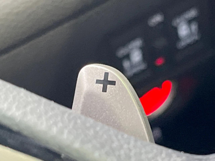 2023 Honda N-BOX CUSTOM 6BA-JF3 (UW-69f066f1dcf5d)[26]