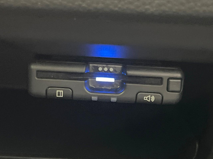 2023 Honda N-BOX CUSTOM 6BA-JF3 (UW-69f066f1dcf5d)[23]