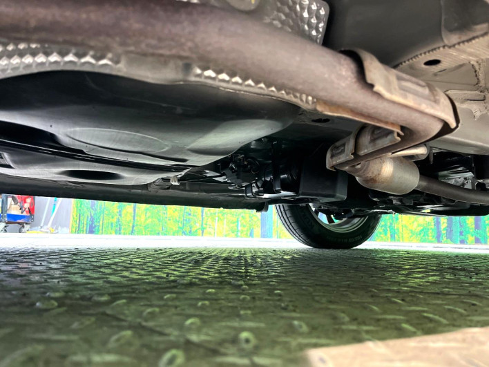 2022 Honda N-BOX CUSTOM 6BA-JF3 (UW-69f066f2700e4)[15]