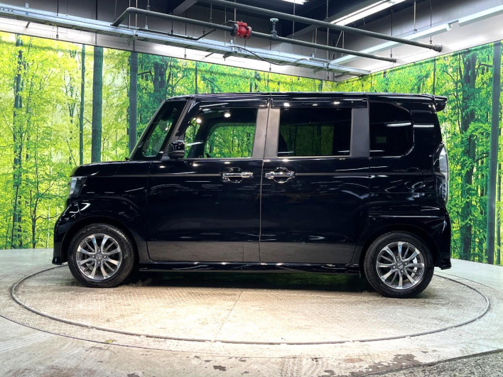 2022 Honda N-BOX CUSTOM 6BA-JF3 (UW-69f066f2700e4)[7]