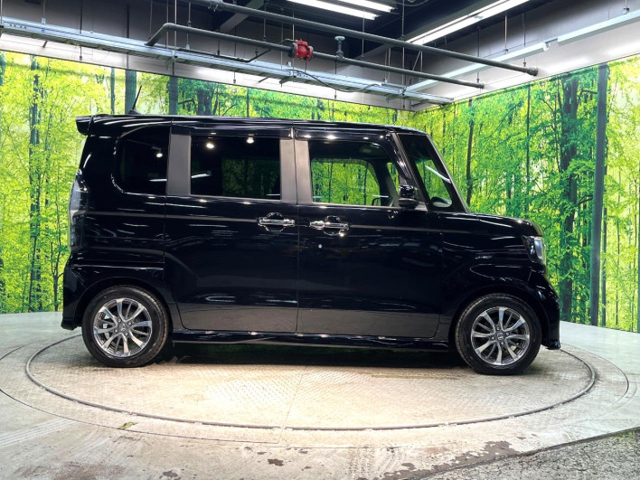 2022 Honda N-BOX CUSTOM 6BA-JF3 (UW-69f066f2700e4)[22]