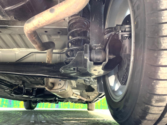 2022 Honda N-BOX CUSTOM 6BA-JF3 (UW-69f066f2700e4)[13]