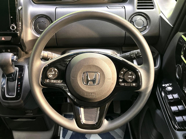 2022 Honda N-BOX CUSTOM 6BA-JF3 (UW-69f066f2700e4)[17]