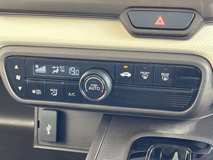 2022 Honda N-BOX 6BA-JF3 (UW-69f066f2752cb)[24]