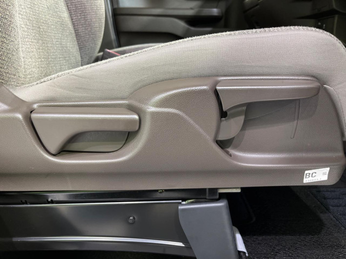 2023 Honda N-BOX 6BA-JF4 (UW-69f066f3a8967)[9]