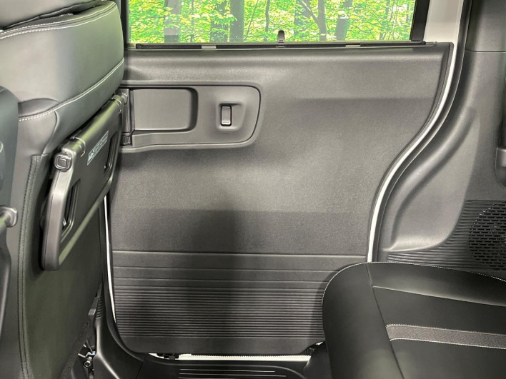 2025 Honda N-BOX CUSTOM 6BA-JF5 (UW-69f066f86b64d)[19]