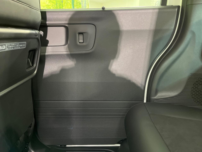 2024 Honda N-BOX CUSTOM 6BA-JF6 (UW-69f066fa3ce80)[18]