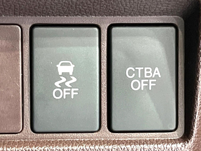 2015 Honda N-WGN Custom DBA-JH1 (UW-69f066fc3383f)[29]