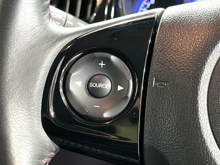 2015 Honda N-WGN Custom DBA-JH1 (UW-69f066fc3383f)[24]