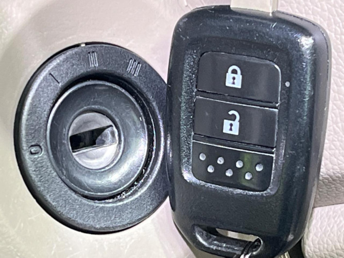 2016 Honda N-WGN DBA-JH1 (UW-69f066fd3a973)[12]