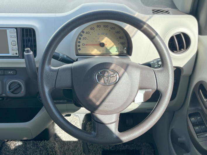 2011 Toyota Passo DBA-KGC30 (UW-69f0670671b11)[23]