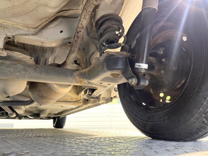 2013 Toyota Passo DBA-KGC30 (UW-69f06706d9776)[25]