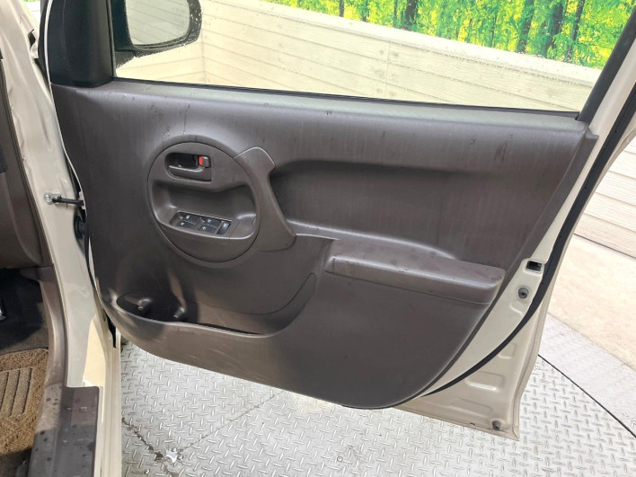 2013 Toyota Passo DBA-KGC30 (UW-69f06706d9776)[21]