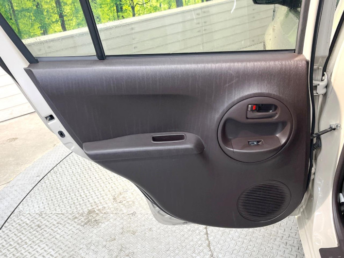 2013 Toyota Passo DBA-KGC30 (UW-69f06706d9776)[29]