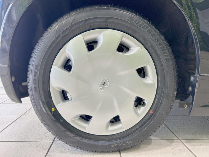 2014 Toyota iQ DBA-KGJ10 (UW-69f067075a546)[6]