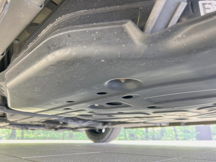 2014 Toyota iQ DBA-KGJ10 (UW-69f067075a546)[19]