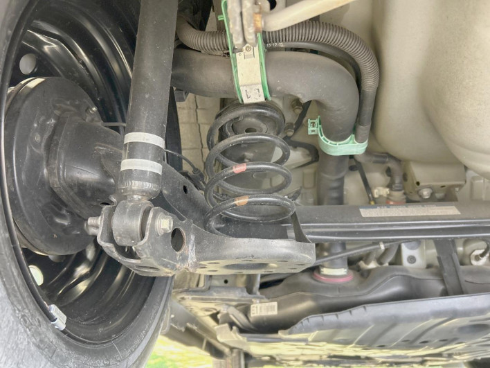 2014 Toyota iQ DBA-KGJ10 (UW-69f067075a546)[17]