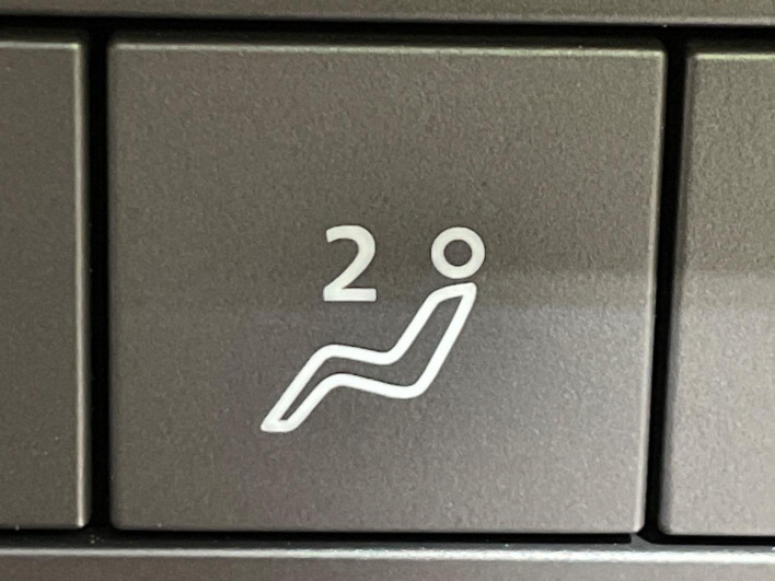 2022 Mazda CX-60 3CA-KH3R3P (UW-69f067083d93e)[22]