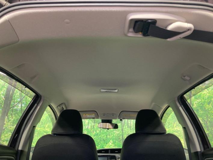 2017 Toyota Vitz DBA-KSP130 (UW-69f06708be4bb)[12]