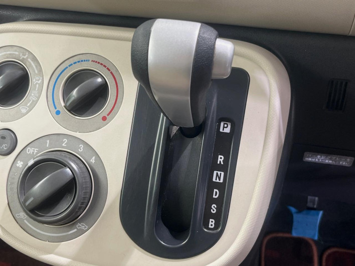 2015 Daihatsu Mira Cocoa DBA-L675S (UW-69f0670c7cbc2)[26]
