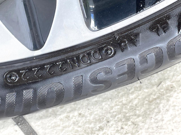 2016 Daihatsu Cast DBA-LA250S (UW-69f0670d8388a)[9]