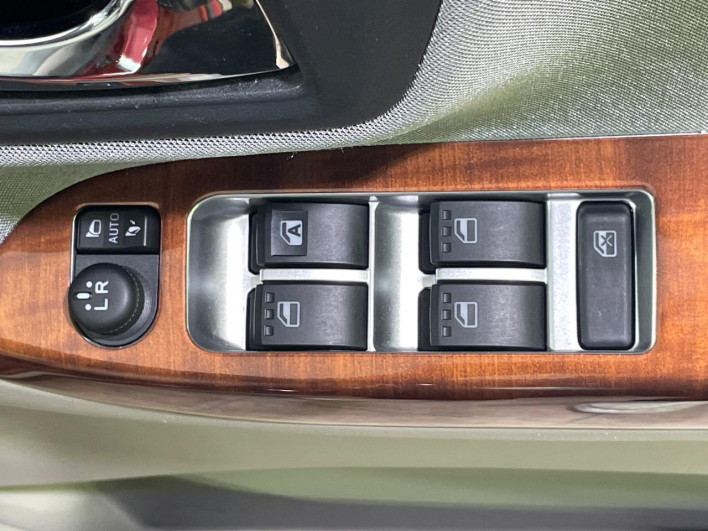 2017 Daihatsu Cast DBA-LA250S (UW-69f0670e8ca14)[5]