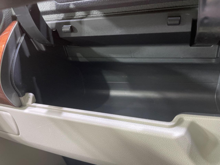 2017 Daihatsu Cast DBA-LA250S (UW-69f0670e8ca14)[22]