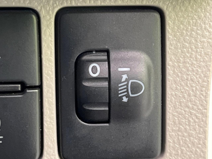 2018 Daihatsu Cast DBA-LA250S (UW-69f0670f0c6c8)[10]