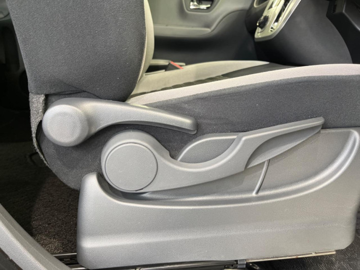 2019 Daihatsu Cast DBA-LA250S (UW-69f0670f3c0c1)[26]