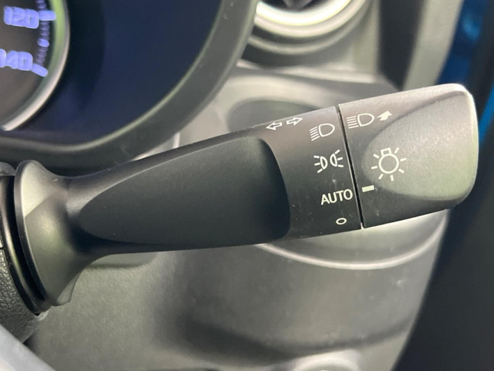 2020 Daihatsu Cast DBA-LA250S (UW-69f0670fad94e)[19]