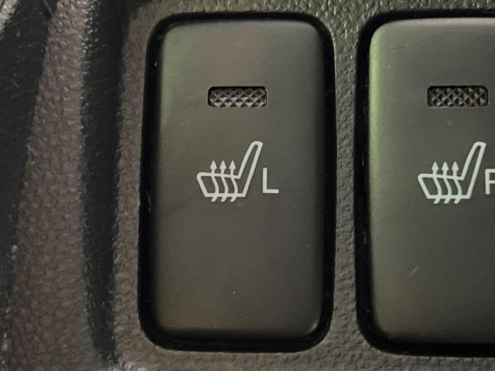 2020 Daihatsu Cast DBA-LA250S (UW-69f0670fad94e)[12]