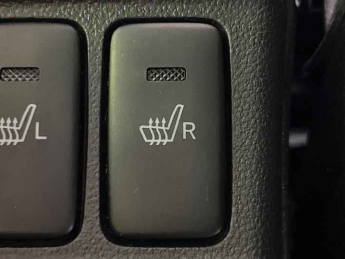 2020 Daihatsu Cast DBA-LA250S (UW-69f0670fad94e)[13]