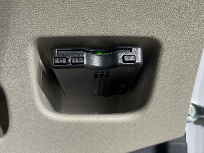 2021 Daihatsu Cast 5BA-LA250S (UW-69f06710a1ef3)[22]